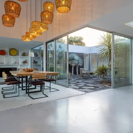 Casa Da Rocha By White Exclusive Suites & Villas